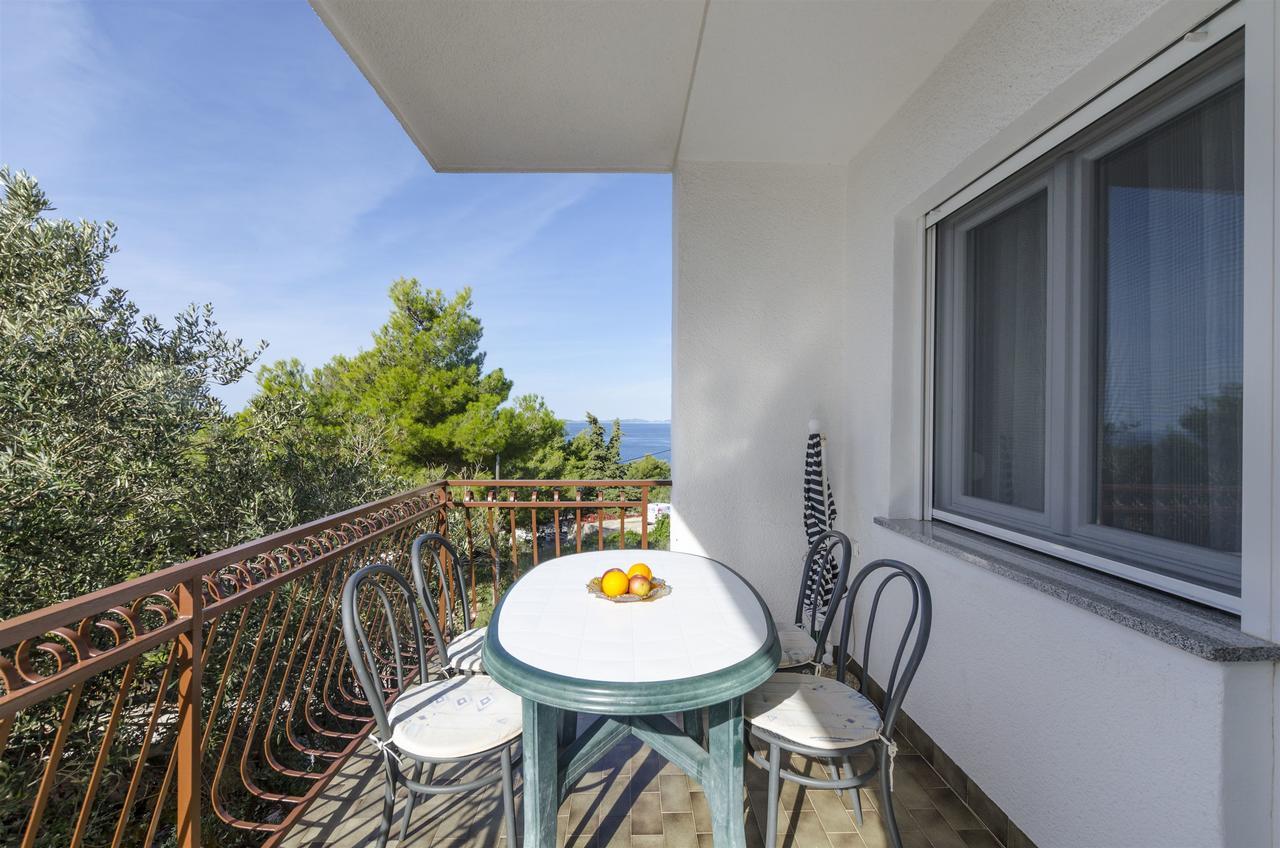 Apartments Karmela Primosten Ngoại thất bức ảnh